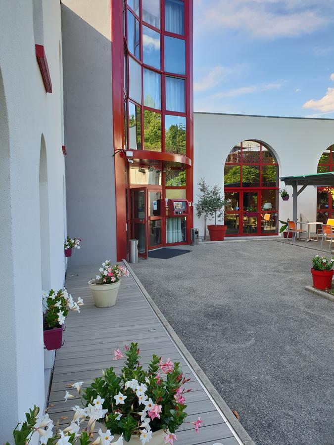 L'Abribis Hotel Firminy Exterior foto